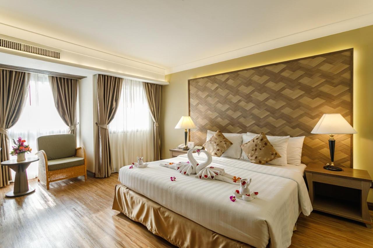 Amora Thapae Hotel Chiang Mai Ngoại thất bức ảnh