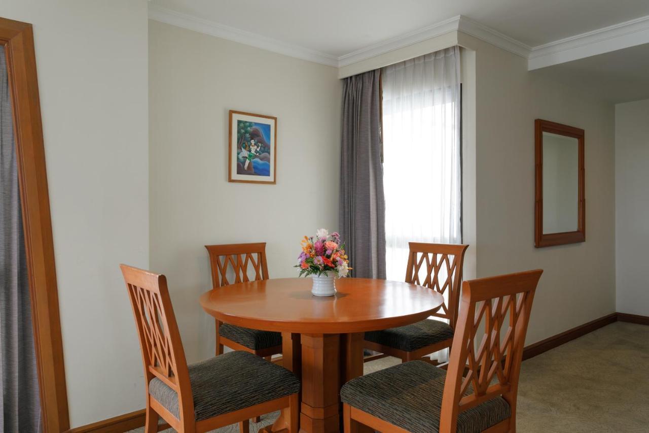 Amora Thapae Hotel Chiang Mai Ngoại thất bức ảnh