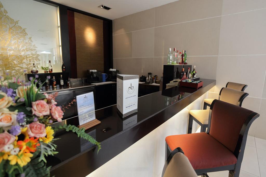 Amora Thapae Hotel Chiang Mai Ngoại thất bức ảnh
